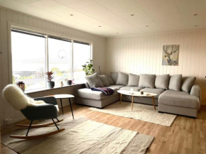 Penthouse with panorama view and great location!
